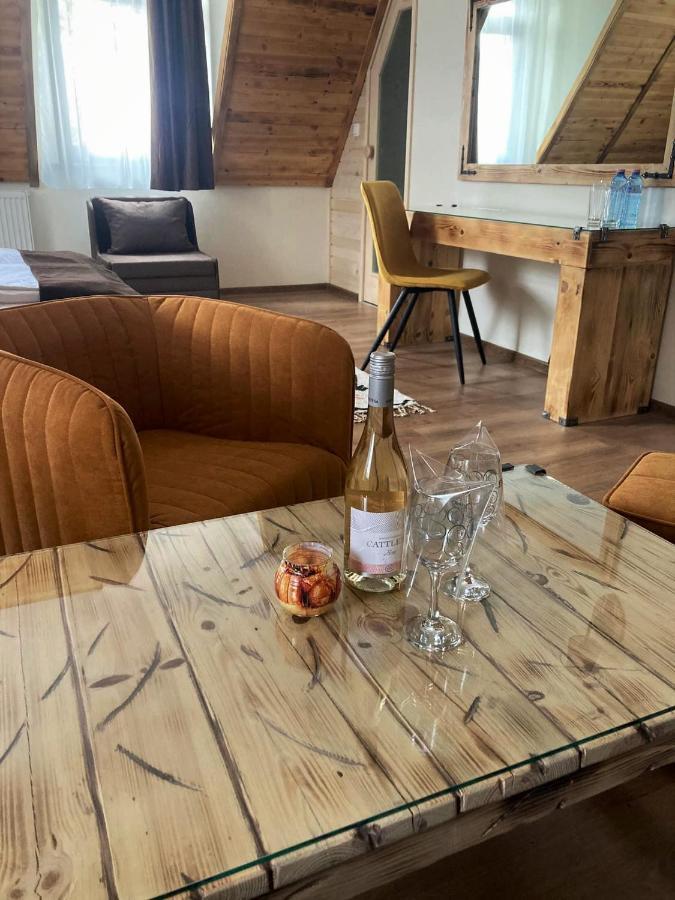 Nicole Hotel & Restaurant サモコフ エクステリア 写真